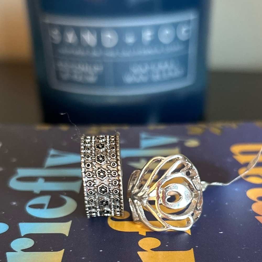 Silver Boho Ring Set Size 6 - Intricate Patterned Band & Flower Ring